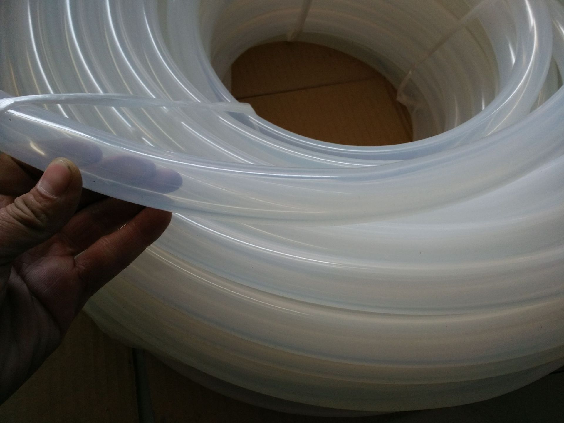 廠家直銷食品級鋼絲透明硅膠管 鋼絲硅膠管 食品級鋼絲硅膠管示例圖5