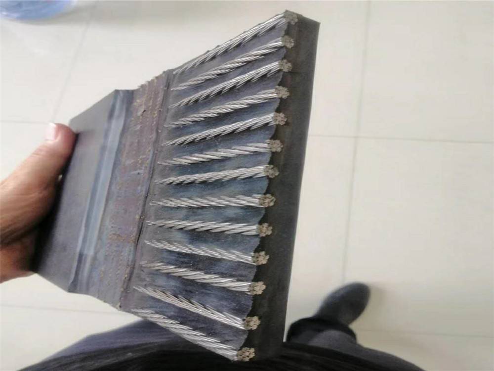 特制斗提機(jī)鋼絲皮帶,耐高溫鋼絲膠帶規(guī)格,青島宗澤工業(yè)科技