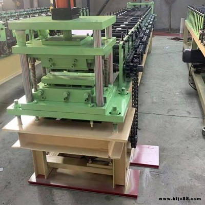吊頂板設(shè)備 彩鋼瓦吊頂機(jī)器 外墻裝飾板成型機(jī) 祥豐壓瓦機(jī)