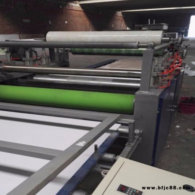源頭廠家供應新款膠合板貼面機 大板專用中纖板膜吸塑包覆機 板材貼膜生產(chǎn)下昱輝機械設(shè)備