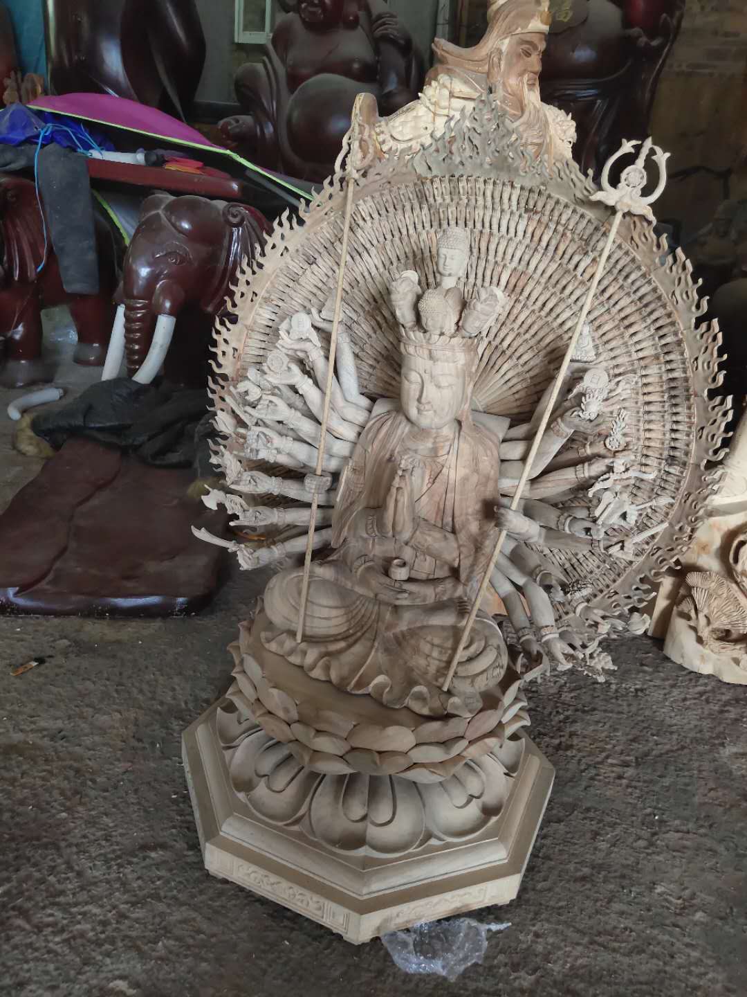 觀音 溫州慈宏法器廠批發(fā)精品玻璃鋼貼金觀音佛像 樹脂千手觀音菩薩 樹脂千手觀音菩薩