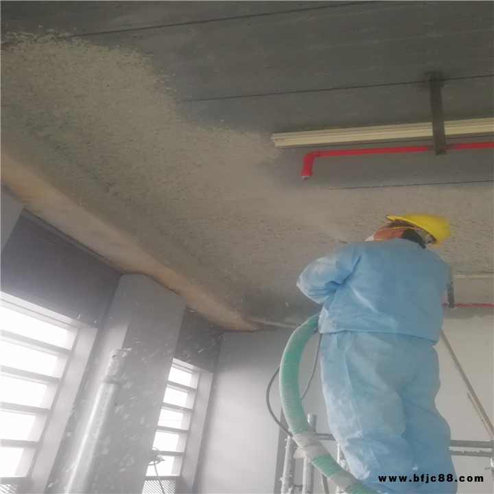 福建三明歌舞廳隔音無機(jī)纖維噴涂施工效果